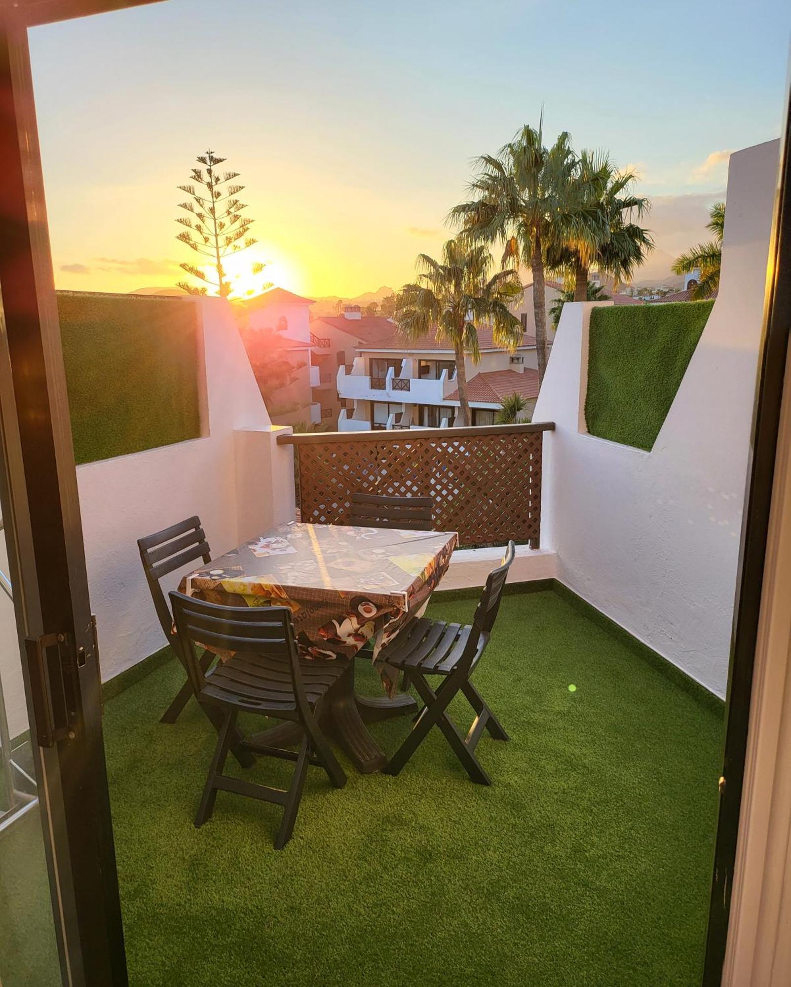 Moderno Y Luminoso Atico Con Vistas Y Piscina Apartment ซานมิเกลเดียโบนา ภายนอก รูปภาพ